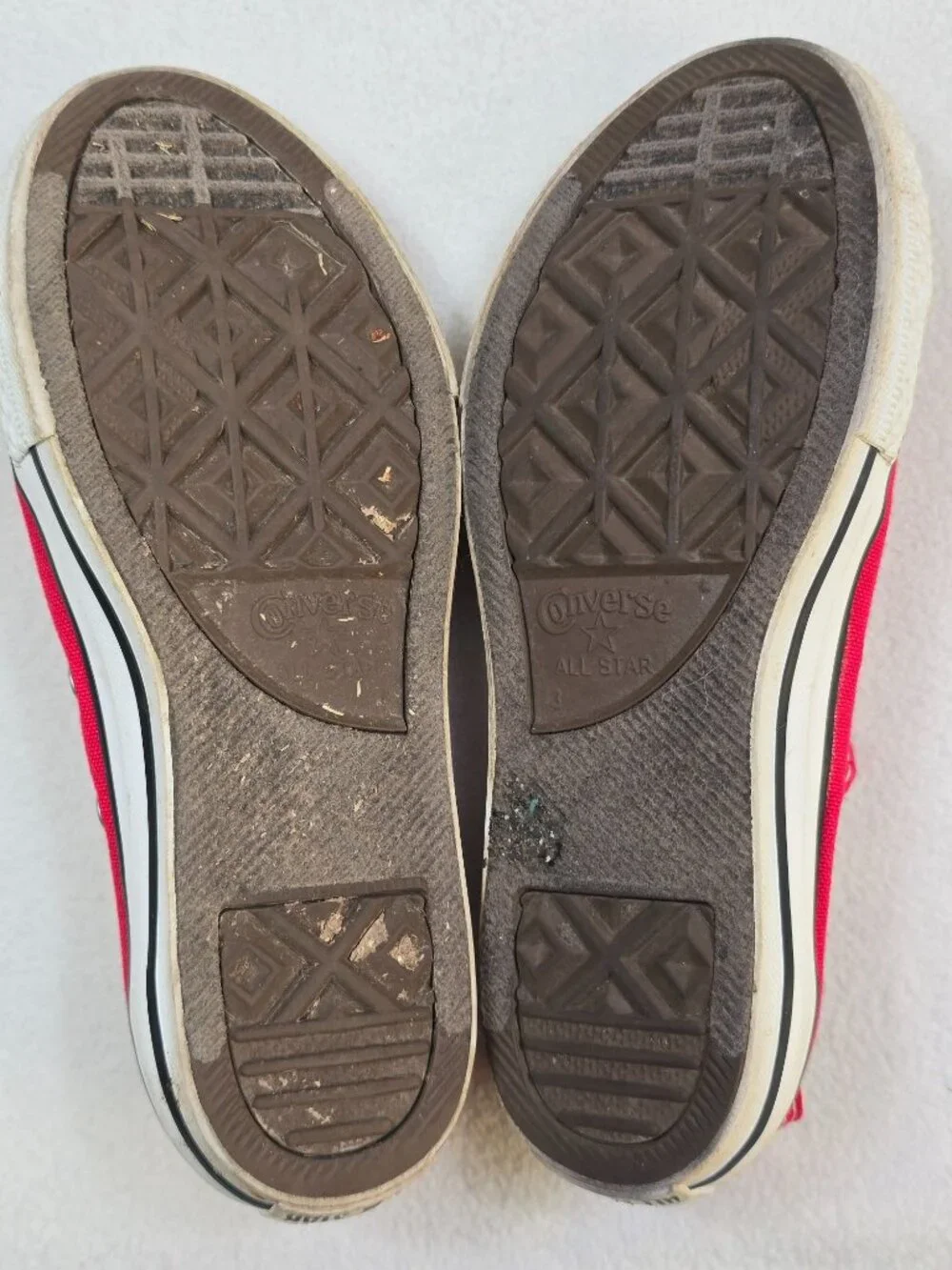 Converse All Star Size 3 Youth Low-Top Red Sneakers Canvas